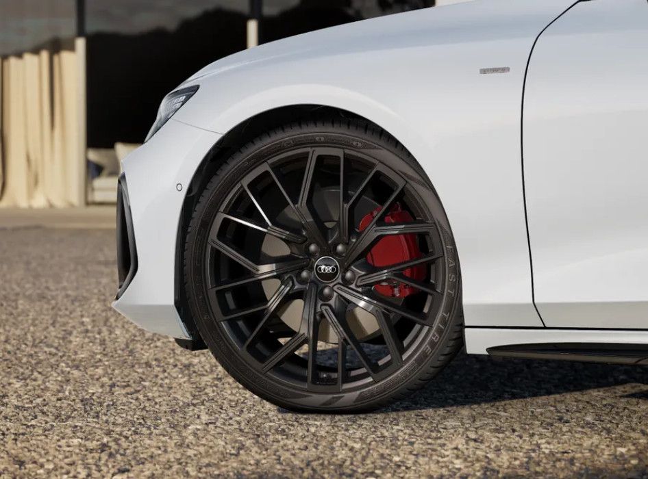 Audi A6 Avant e-hybrid S line edition one AHK/TechPlu imagem 3