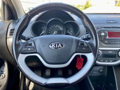 Fahrzeugabbildung Kia Picanto 1.0 AAC ZV SHZ FREISPRECH ALU RADIO