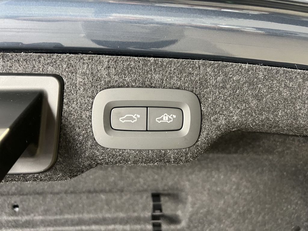 Volvo S90 T8 Ultimate Dark Recharge AWD B&W Massage