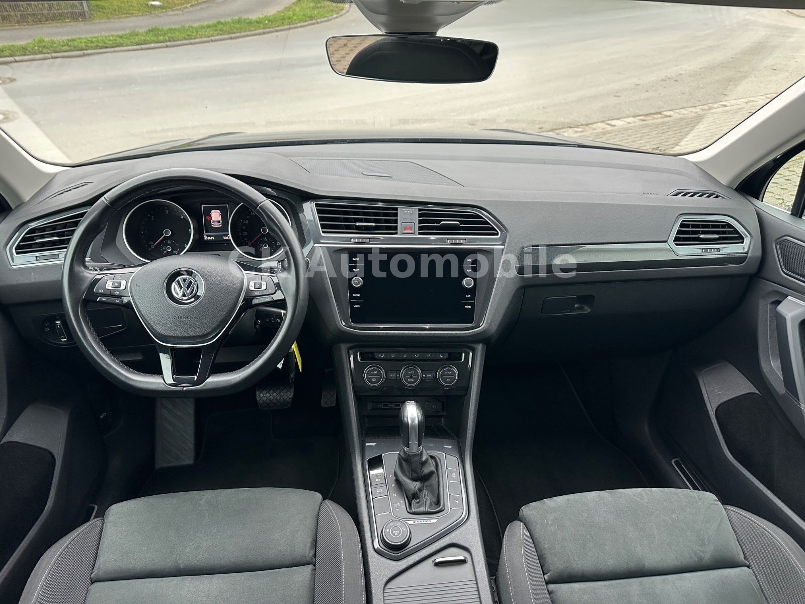 Fahrzeugabbildung Volkswagen Tiguan 2.0TDI Highline BMT 4Motion/DSG/Navi/LED