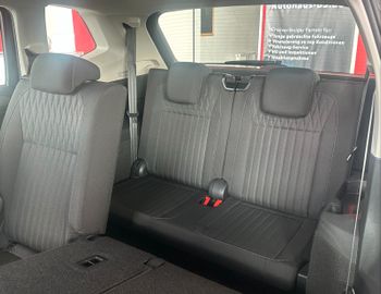 Volkswagen Tiguan Allspace - 12