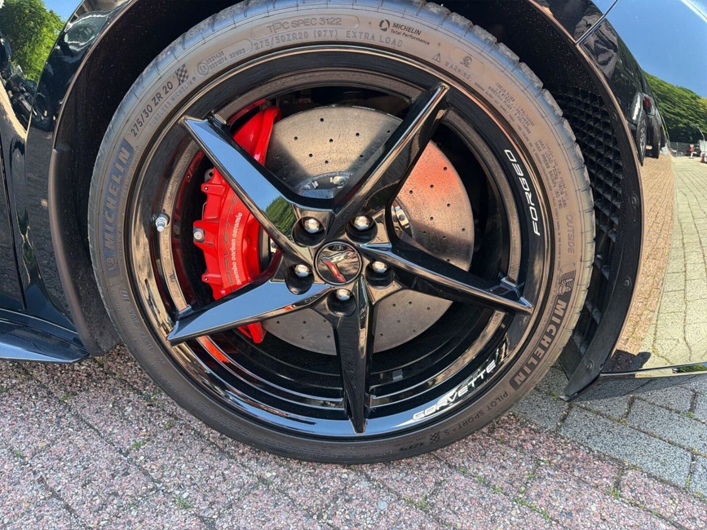 Fahrzeugabbildung Corvette C8 E-Ray Convertible 3LZ -EU-Modell