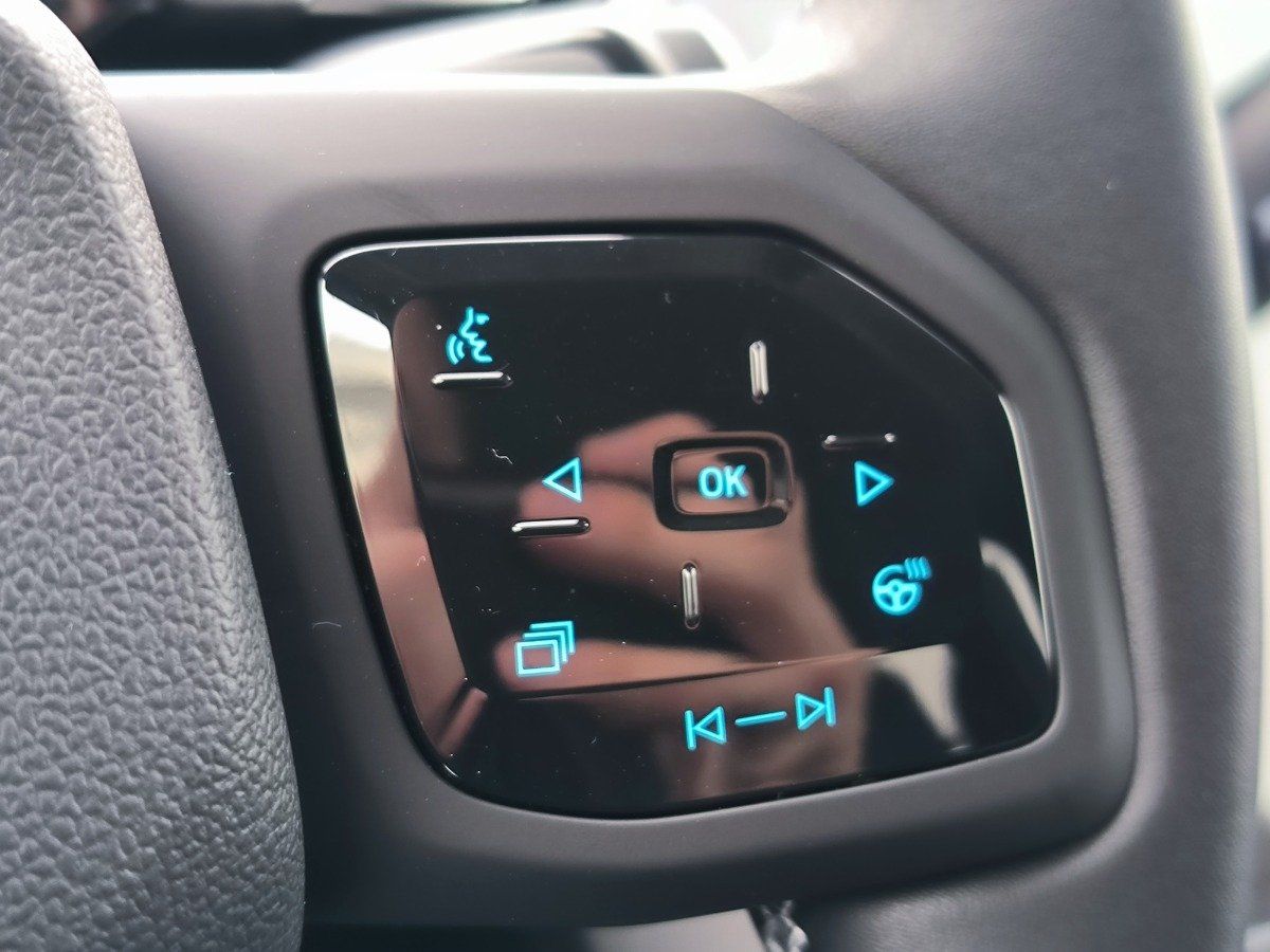 Ford Explorer - Bild 15