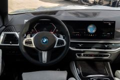BMW X5 – 8 / 32