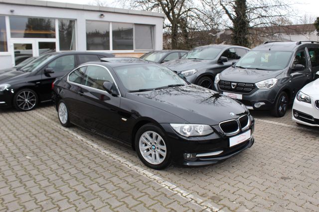 BMW 318i E92*H/K*NAVI*LEDER*Bi-XEN*SCHIEBEDACH