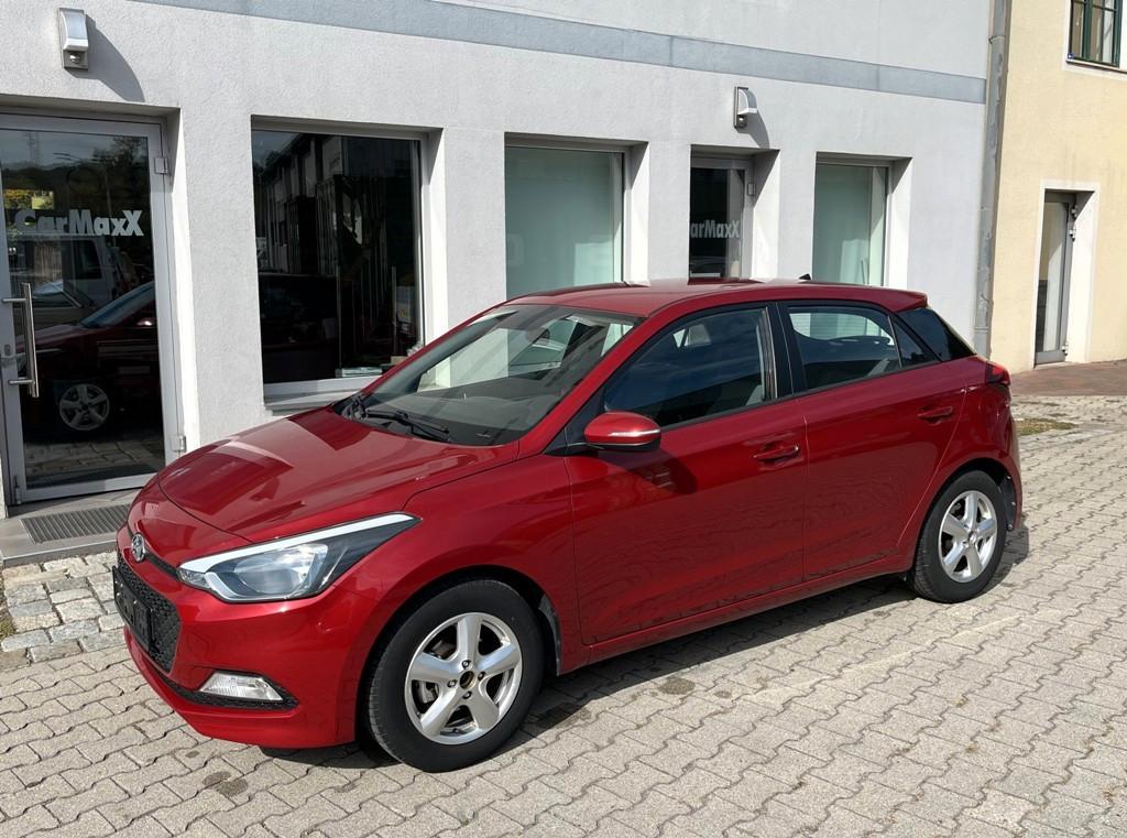 Hyundai i20 Life 1.25 Benzin, Klimaanlage, Kilometernw.