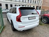 Volvo XC 90 XC90 Momentum AWD Scheckheft - Volvo XC90: Momentum