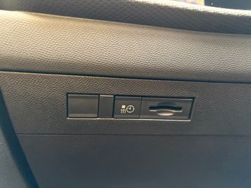 Bild 8 Opel Astra Electric Ultimate +Matrix-LED+KAMERA+11kW+