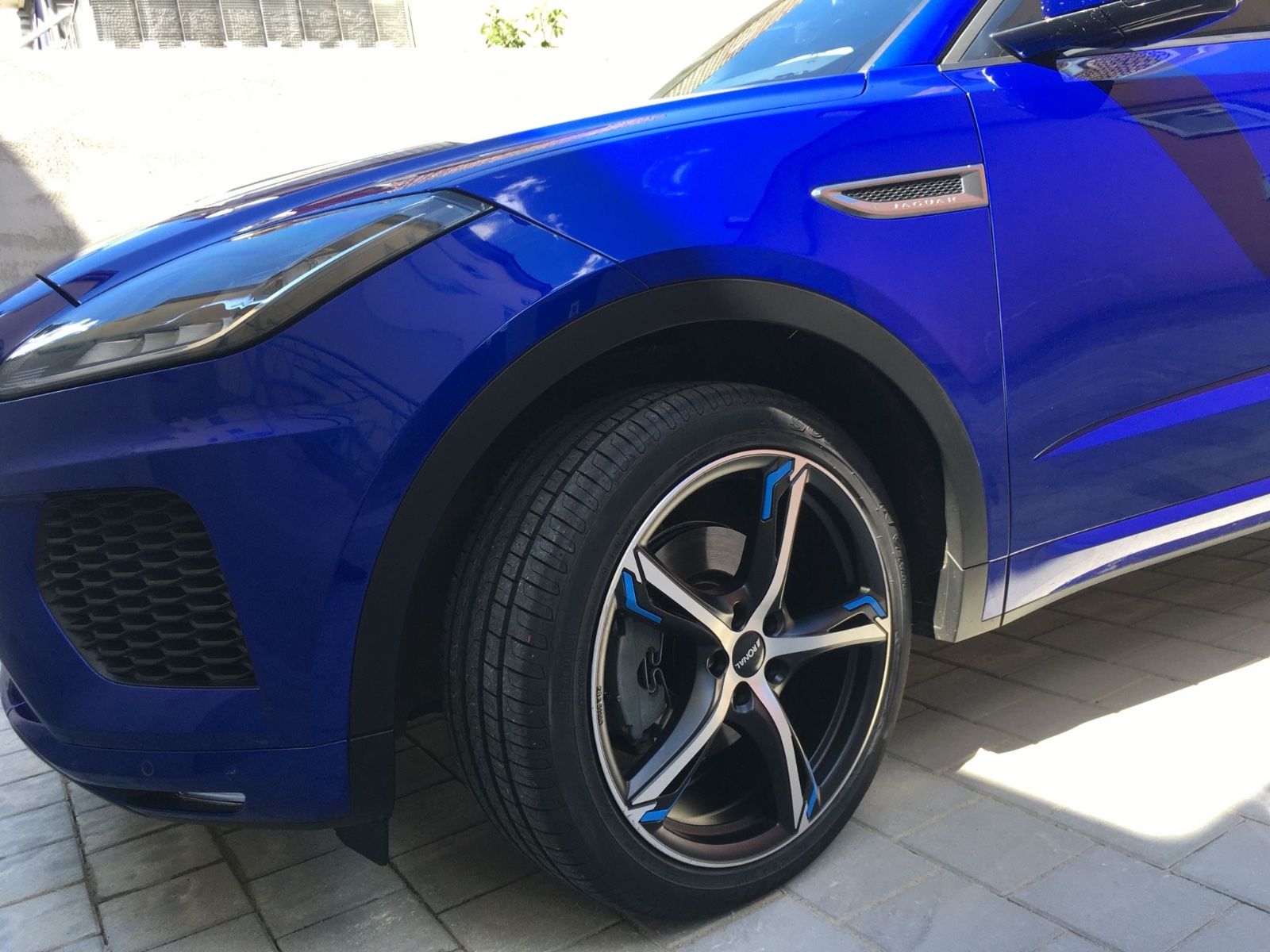JAGUAR E-Pace