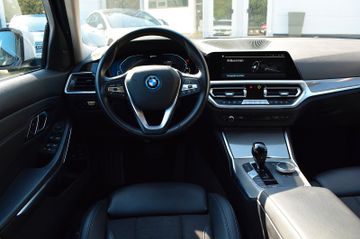 BMW 330 - 12