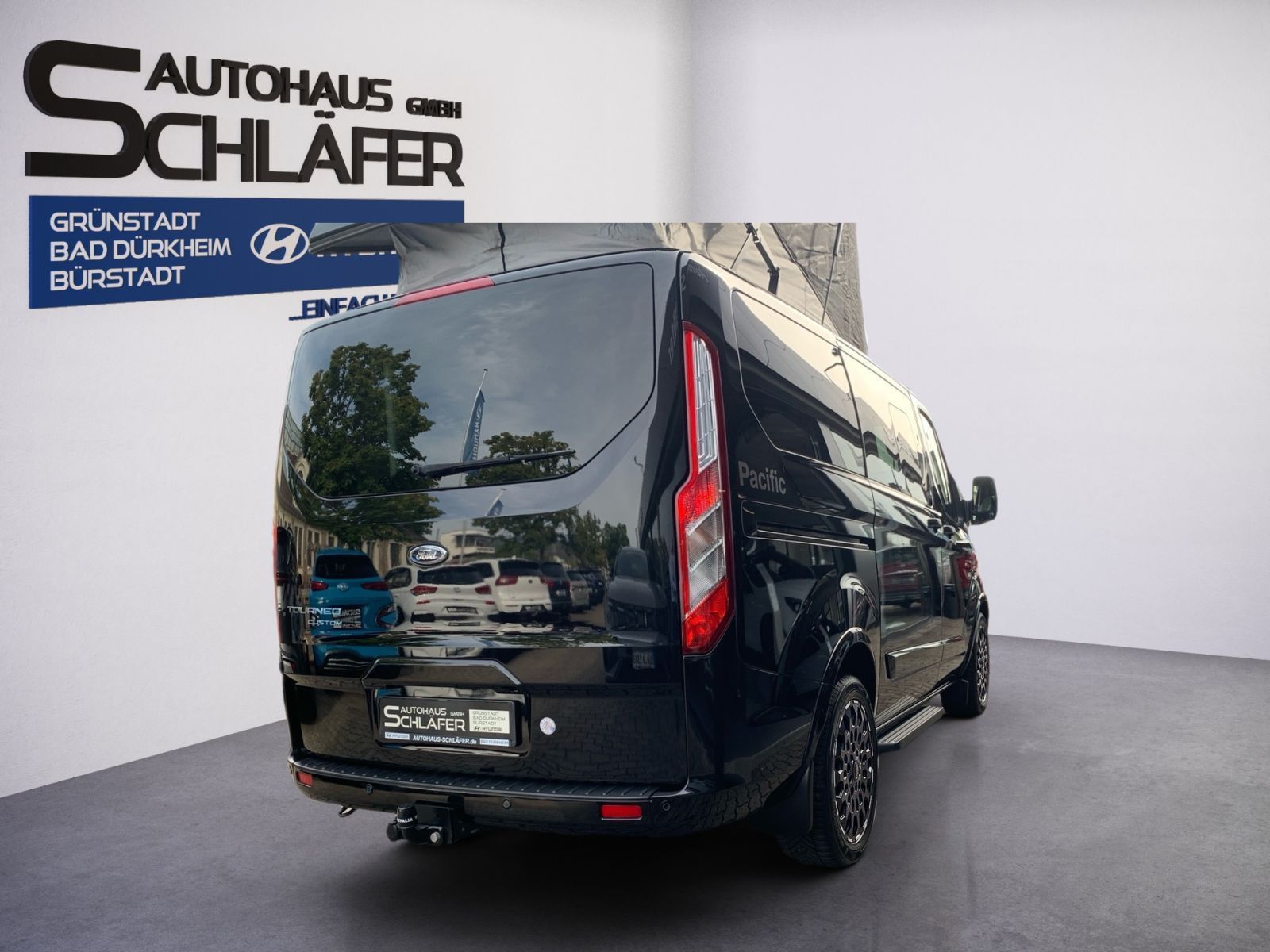 Fahrzeugabbildung Ford Tourneo Custom 2.0 TDCi 185PS Titanium Camper +