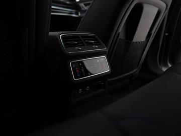  AUDI RS6 — миниатюра 15