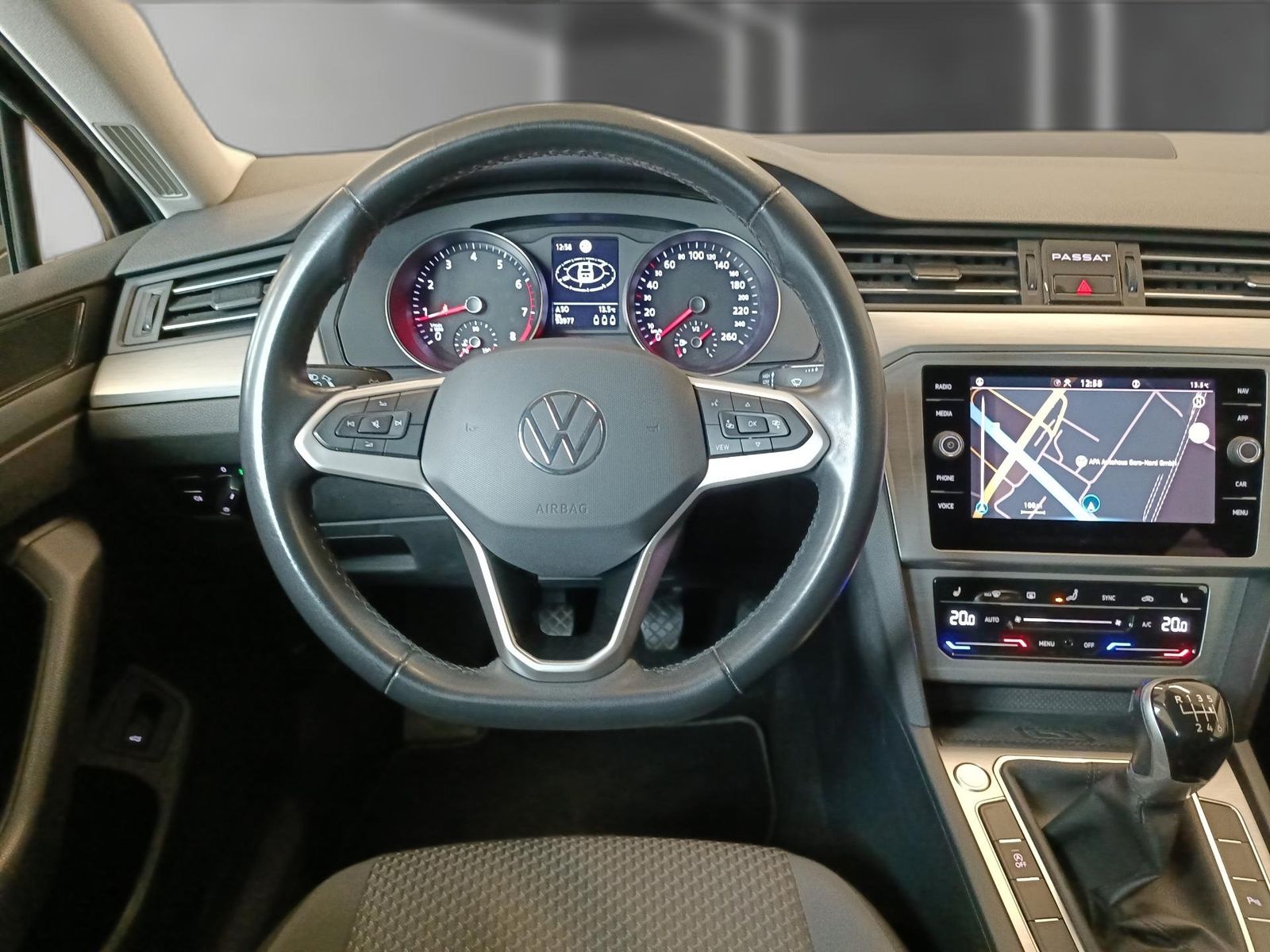 Volkswagen Passat Variant - Bild 10