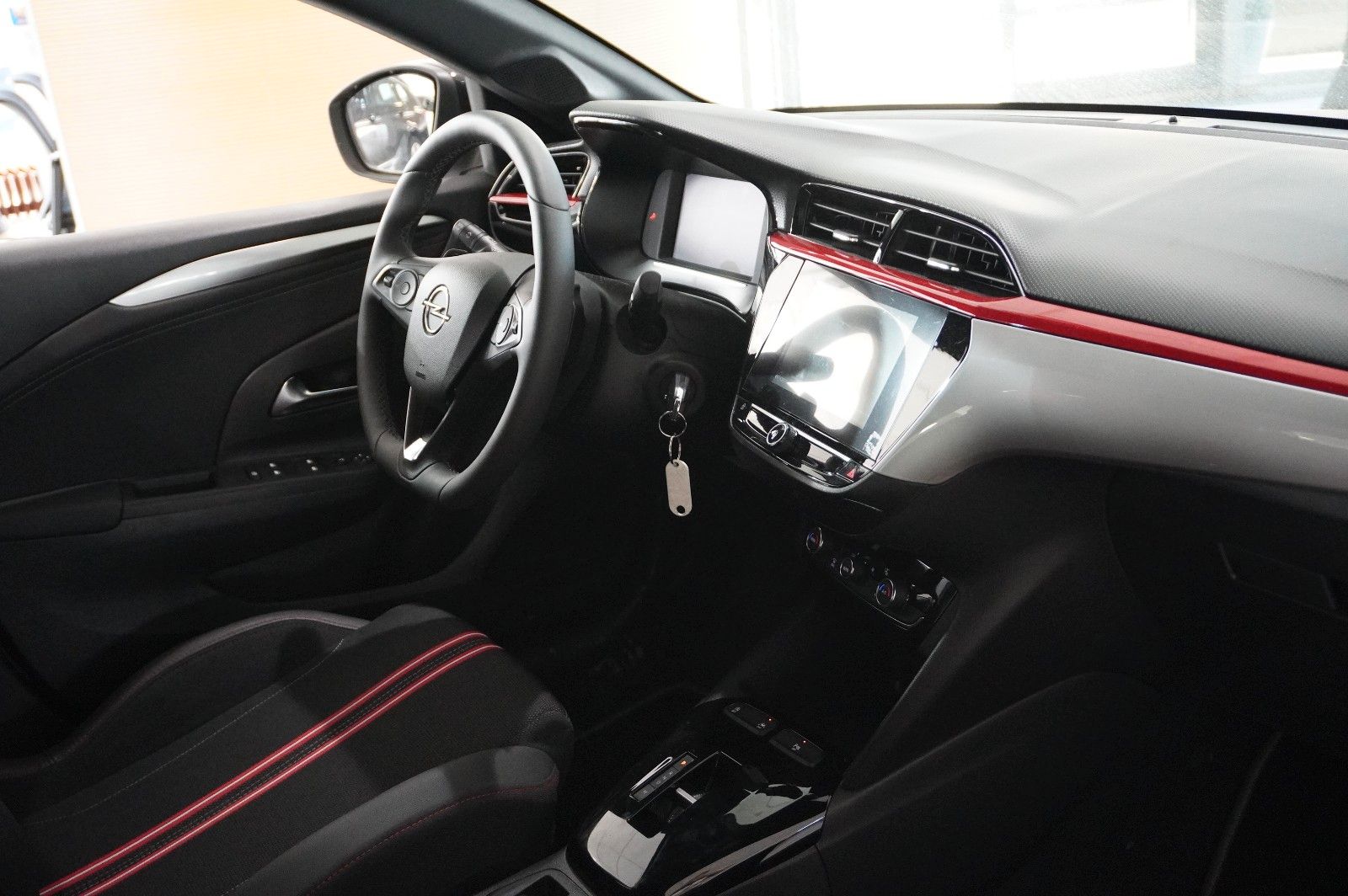 Fahrzeugabbildung Opel Corsa F 1.2T GS SPORT NAVI/LED/KAMERA/SPORT/DAB+