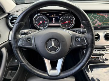 Mercedes E 250 - 12