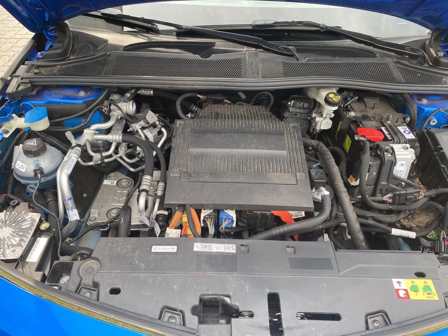 Opel Astra Electric GS ACC 360°Kamera LED Navi Pano