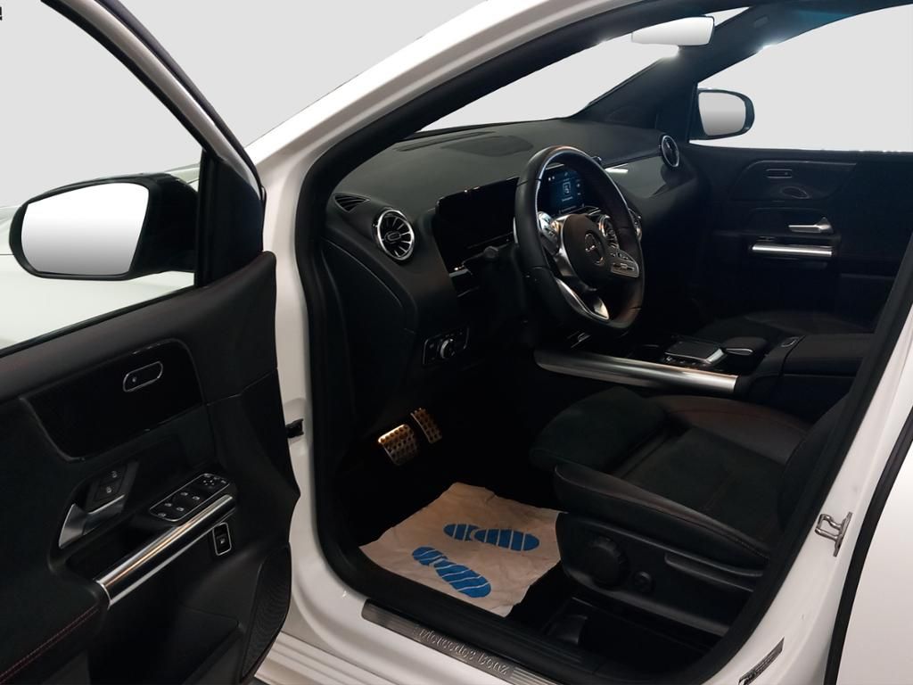 Fahrzeugabbildung Mercedes-Benz B 250 e AMG*NIGHT*LED*PDC*ParkAss*SpurH*AUT*AHK