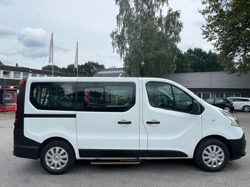 Renault Trafic - 10