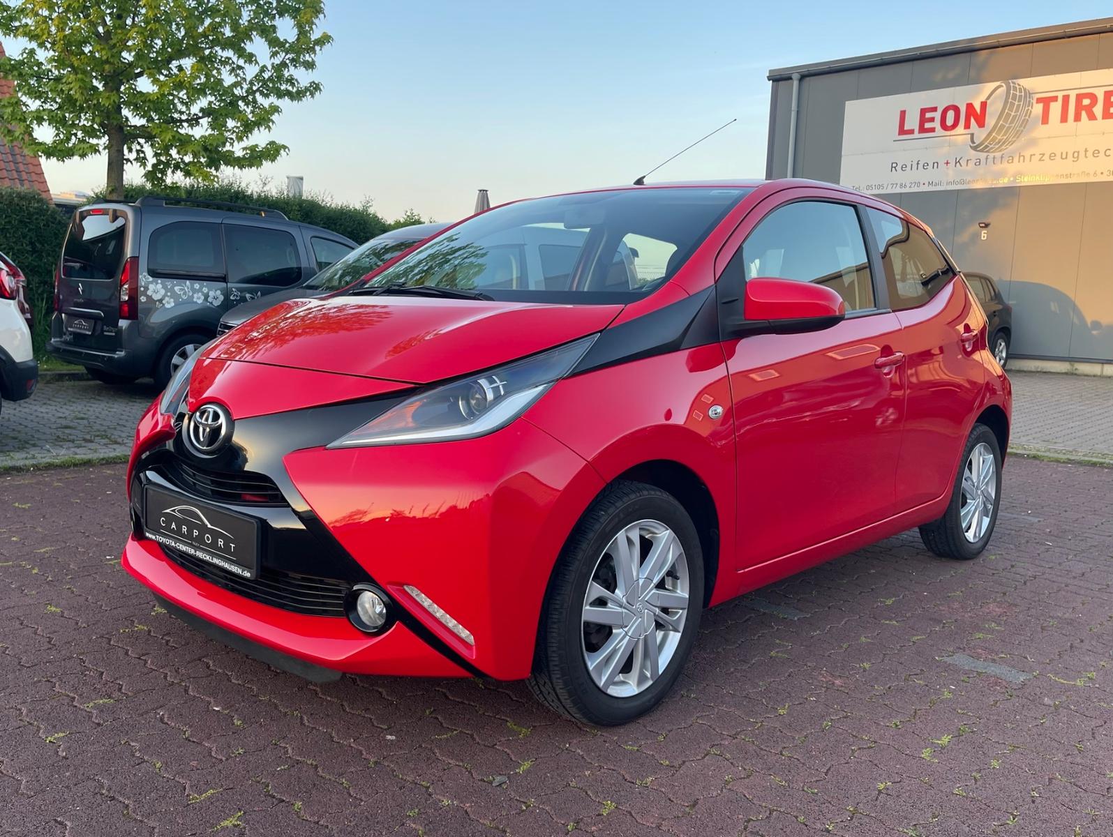 Toyota Aygo AYGO x-play touch
