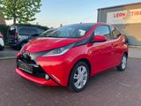 Toyota Aygo AYGO x-play touch - gebrauchte Toyota Aygo (X) aus dem Jahr 2014