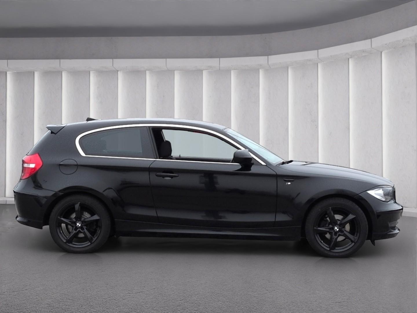 BMW 116 i 2.0*PDC 2Z-Klimaaut Sport-Lkr/Auspuff 17*