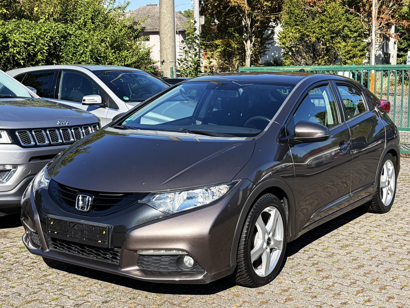 Honda Civic Lim. 5-trg. 1.8 Sport*NAVI*KAMERA*1Hand*