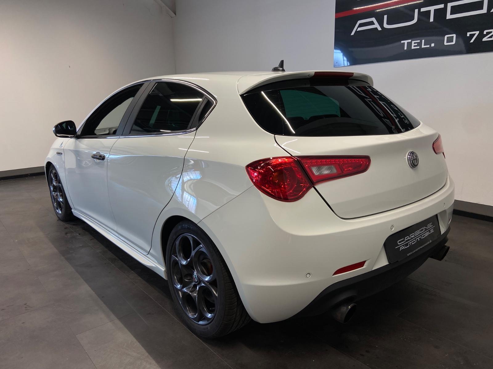 ALFA ROMEO GIULIETTA QUADRIFOGLIO VERDE - 241 ch BVA - TOIT OUVRANT - GPS - RADAR AV/AR - CLIMATISATION BI-ZONE