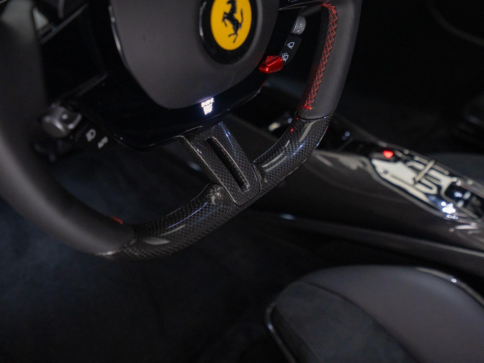 Ferrari SF90 Stradale ASSETTO FIORANO