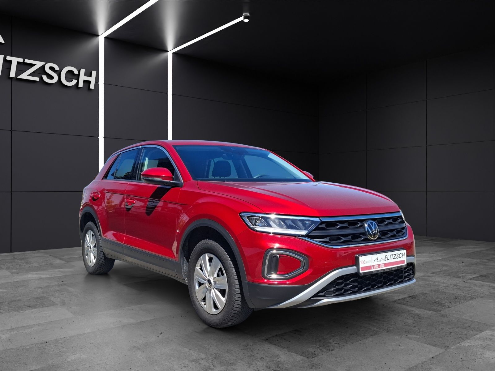 Fahrzeugabbildung Volkswagen T-Roc TSI LED AHK AID LANE Assist