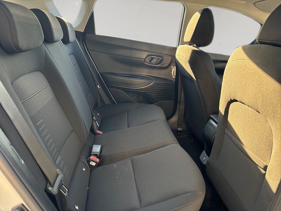 Fahrzeugabbildung Hyundai BAYON 1.0T 100PS DCT Trend Komfort