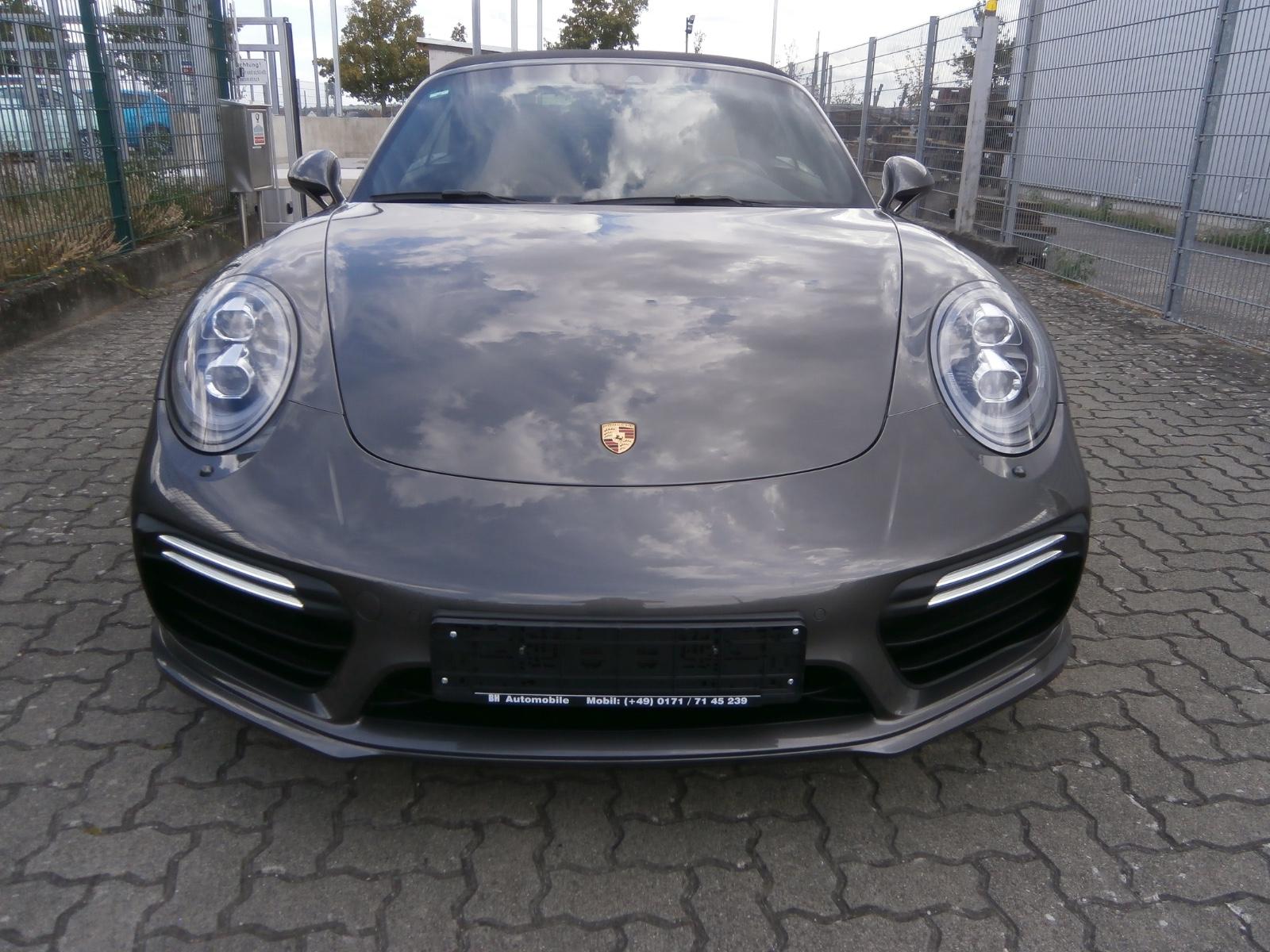Porsche 911 Turbo S Cabriolet