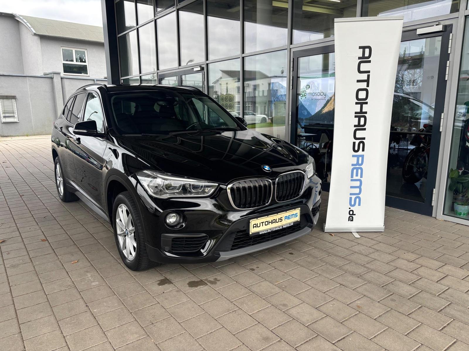 BMW X1 Sitzheizung, Tempomat, Navi, Kamera