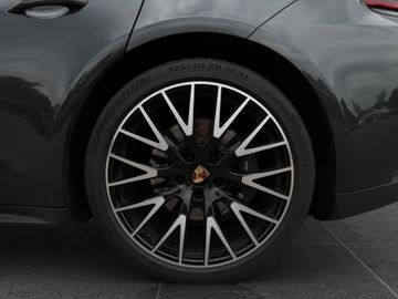 Porsche Panamera - 8