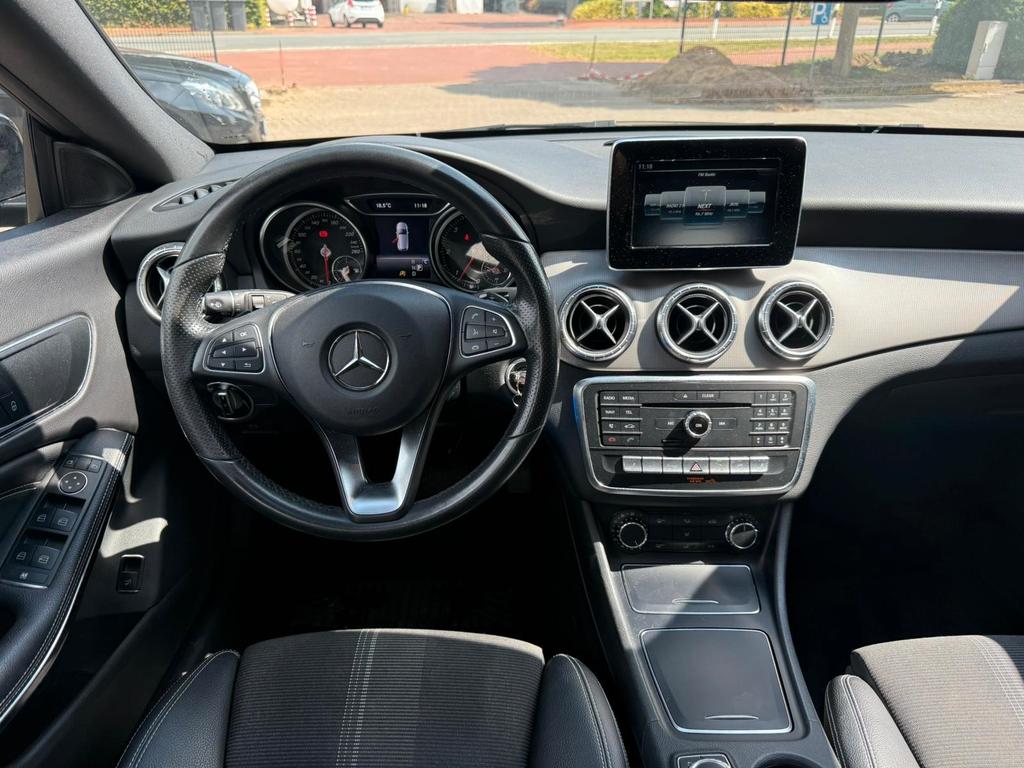 Mercedes-Benz CLA 220