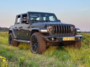 Fotografie Jeep Wrangler Brute Umbau 35x12,5 V8 Sound