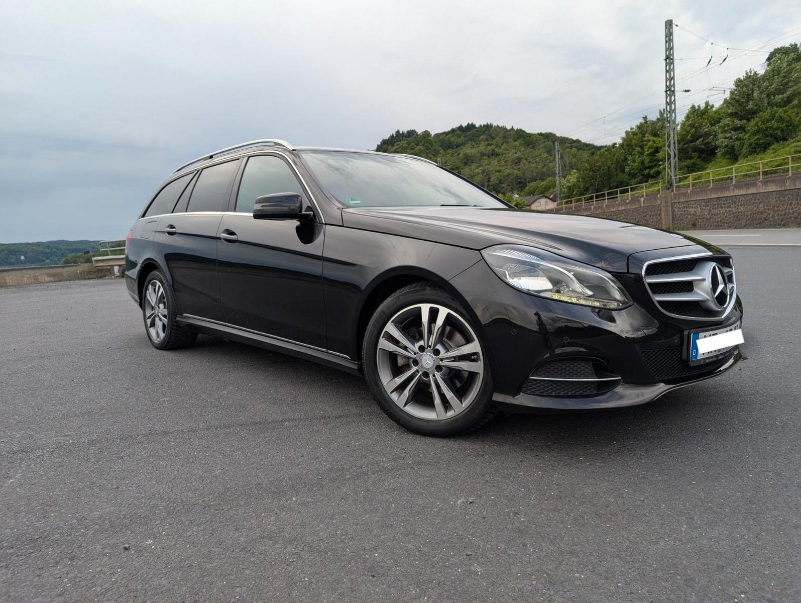 Mercedes-Benz E220 BlueTEC T Avantgarde AHK TÜV 