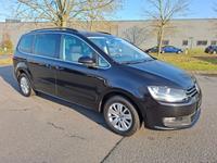 Volkswagen Sharan Comfortline DSG*NAVI*7Sitzer*Sitzhzg*PDC*