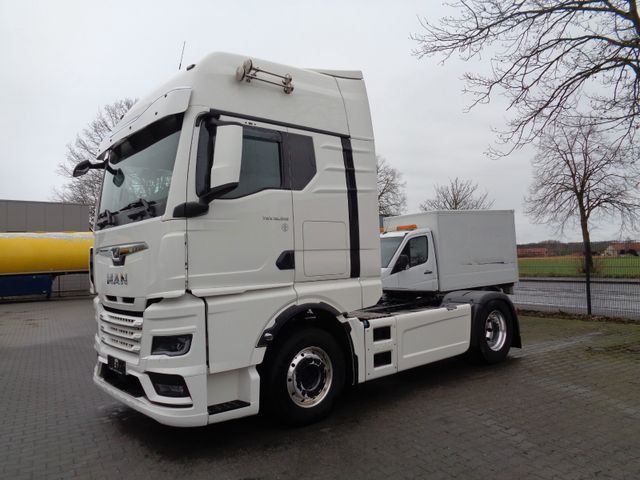 MAN TGX 18.510 XXL 2 Tanks Top Zustand