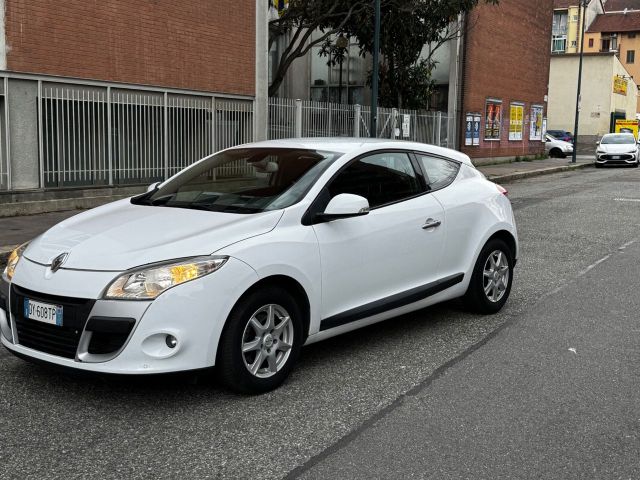 Renault Megane Mégane Coupé 1.5 dCi 110CV Luxe