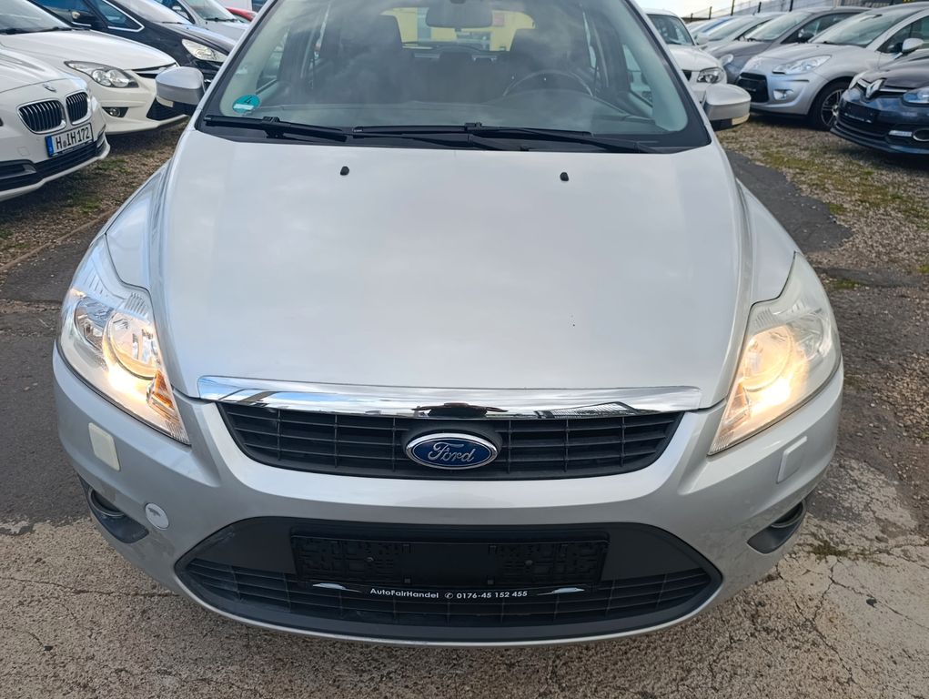 Ford Focus Lim. Style*SITZ-H*TEMPOMAT*KLIMA-A*TÜV NEU