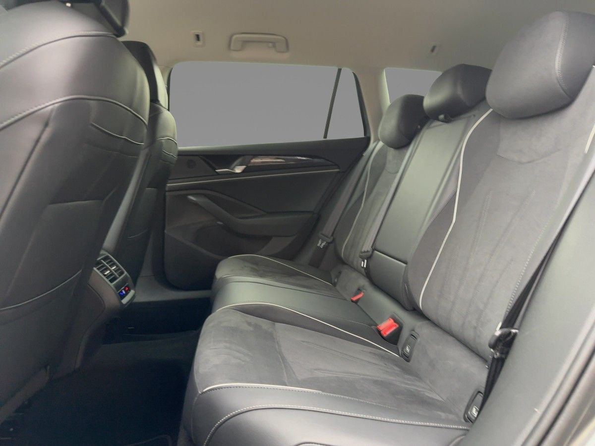 Volkswagen Passat Variant - Bild 10