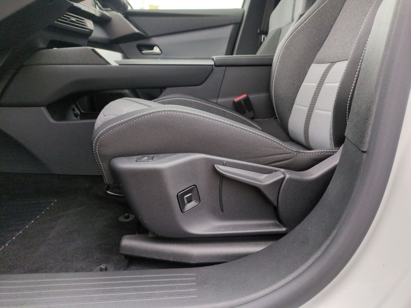 Opel Grandland (X) - Bild 19