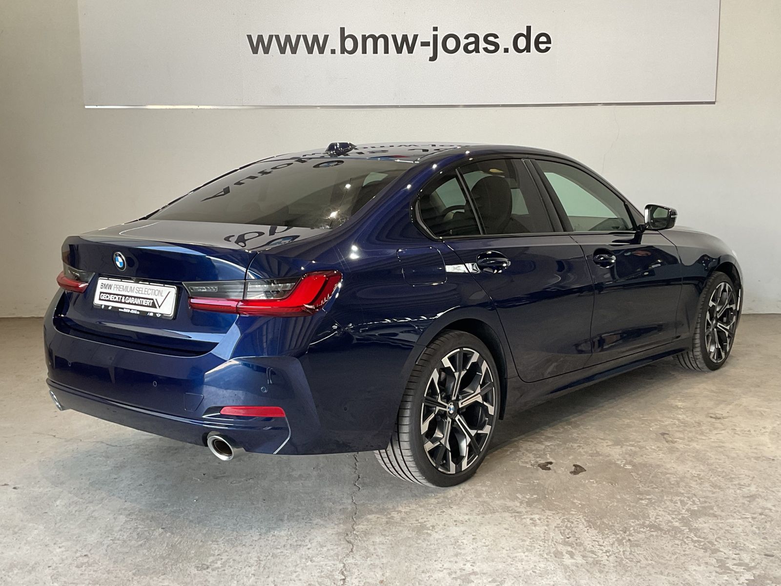 Fahrzeugabbildung BMW 320i xDrive 19" LMR | Sportsitze | Standheizung