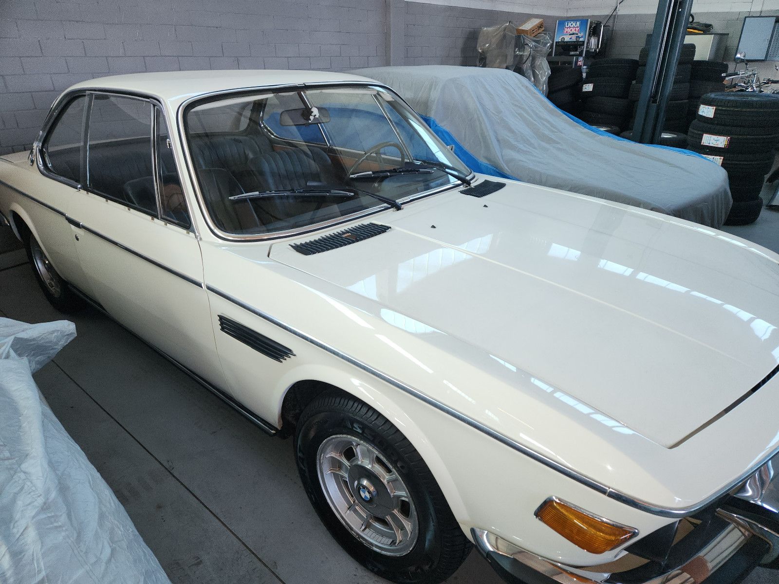Fahrzeugabbildung BMW 2800cs *Oldtimer*Automatik*Elk.Fensterhebe*