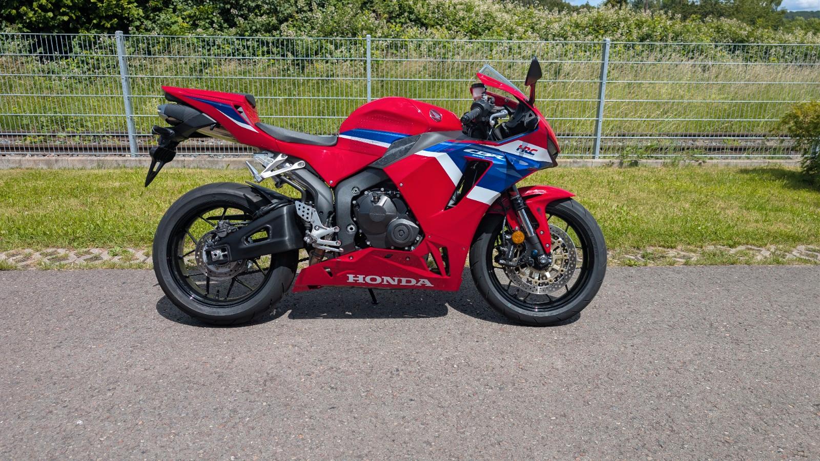 Honda CBR600RR - Dunlop MK4, StompGrip