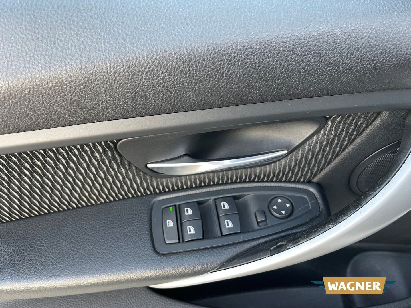 Fahrzeugabbildung BMW 320 d Touring Sitzheizung Tempomat Klimaautomati