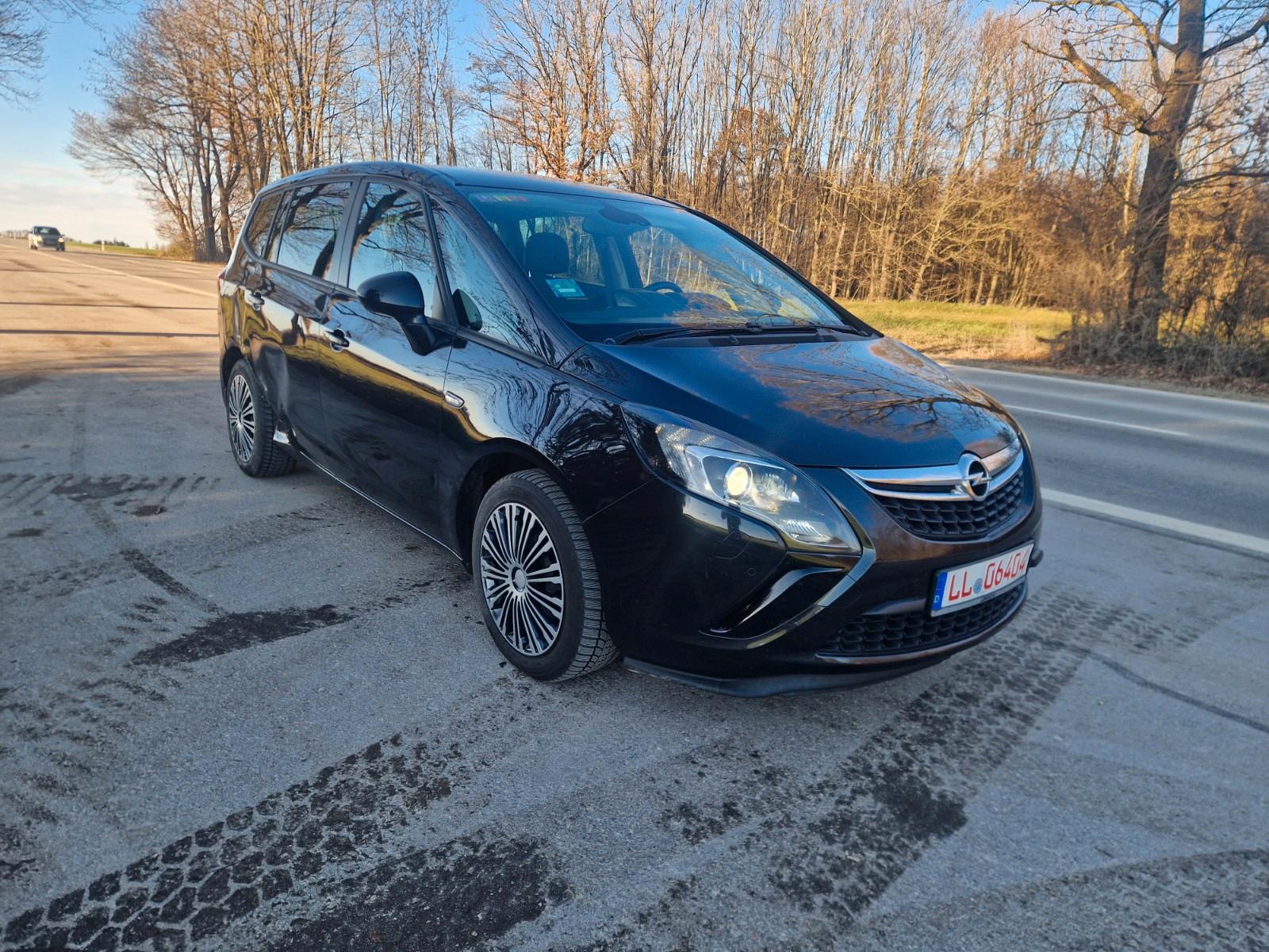 Opel Zafira C Edition/Xenon/Navi/Tüv 09.2027/EU6