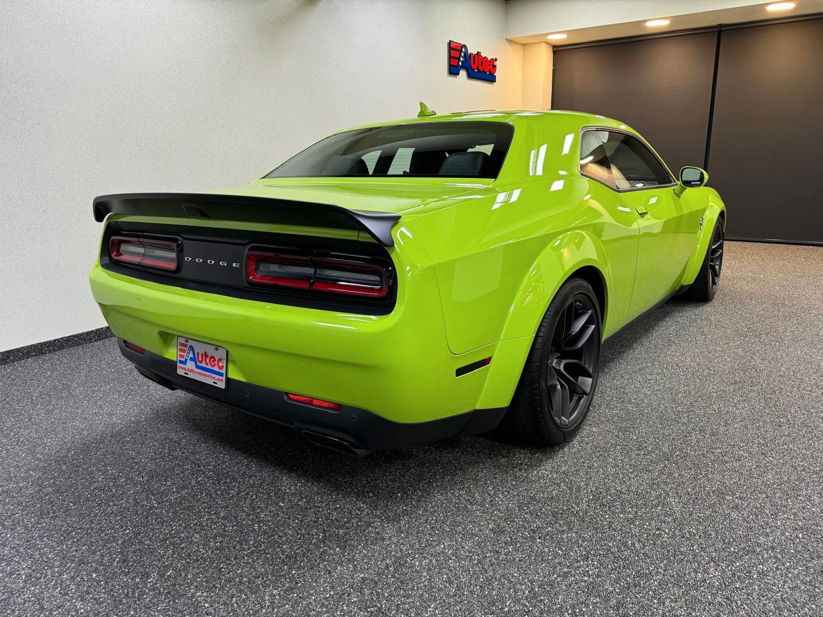 Fahrzeugabbildung Dodge HELLCAT JAILBREAK -LAST CALL-CARBON-FAHRWERK