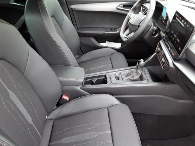 Fahrzeugabbildung CUPRA Formentor 1.5 TSI VZ-PAKET/NAVI/AHK/PARK-ASSIST