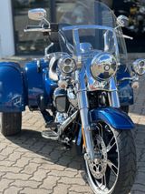 Harley-Davidson Tri Glide Freewheeler Neu - HARLEY-DAVIDSON BENZIN TRIKE TRI GLIDE